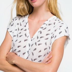 Lillian V-Neck Blouse